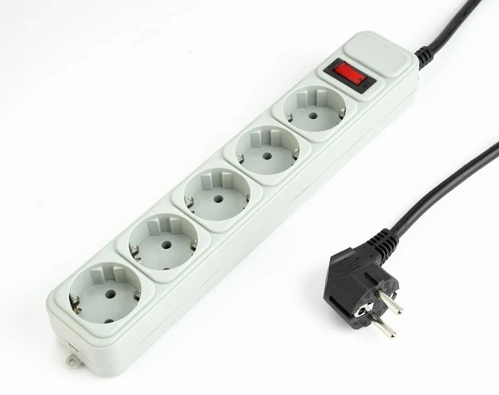 CABLE POWER EXTENSION 3M/5OUTL SPG3-B-10C GEMBIRD - Image 1