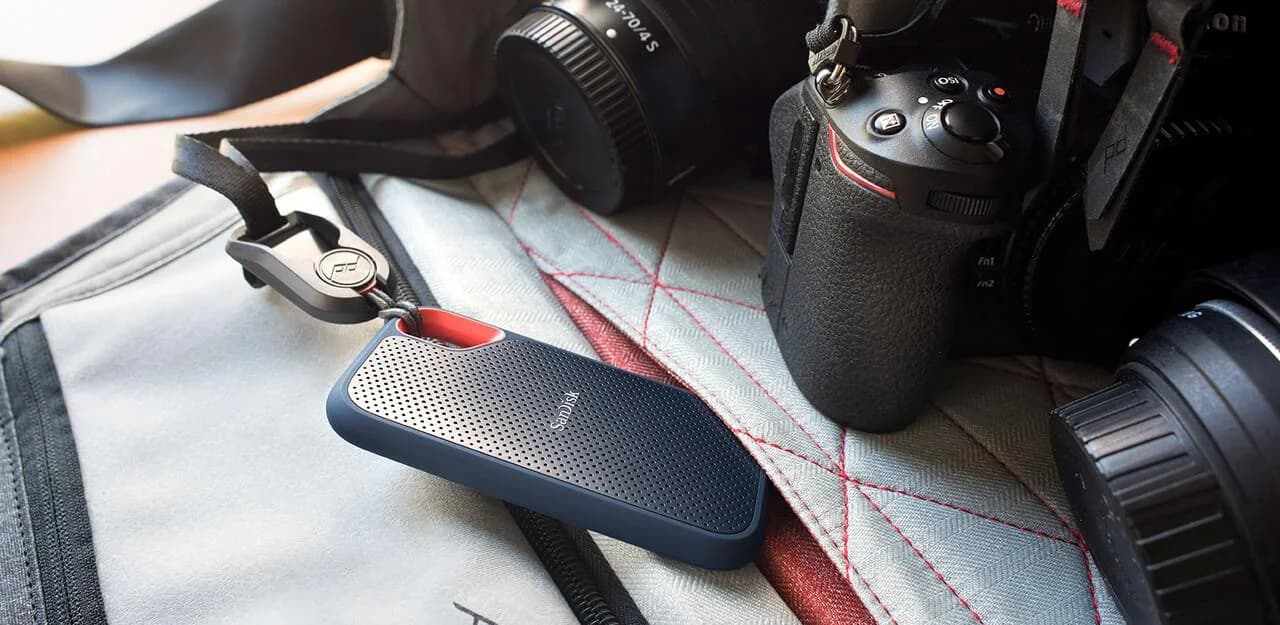 External SSD SANDISK Extreme 4TB Write speed 1000 MBytes/sec Read speed 1050 MBytes/sec SDSSDE61-4T00-G25 - Image 10