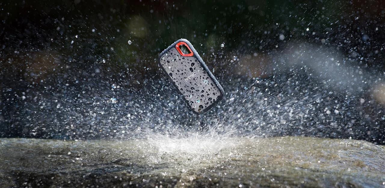 External SSD SANDISK Extreme 4TB Write speed 1000 MBytes/sec Read speed 1050 MBytes/sec SDSSDE61-4T00-G25 - Image 6
