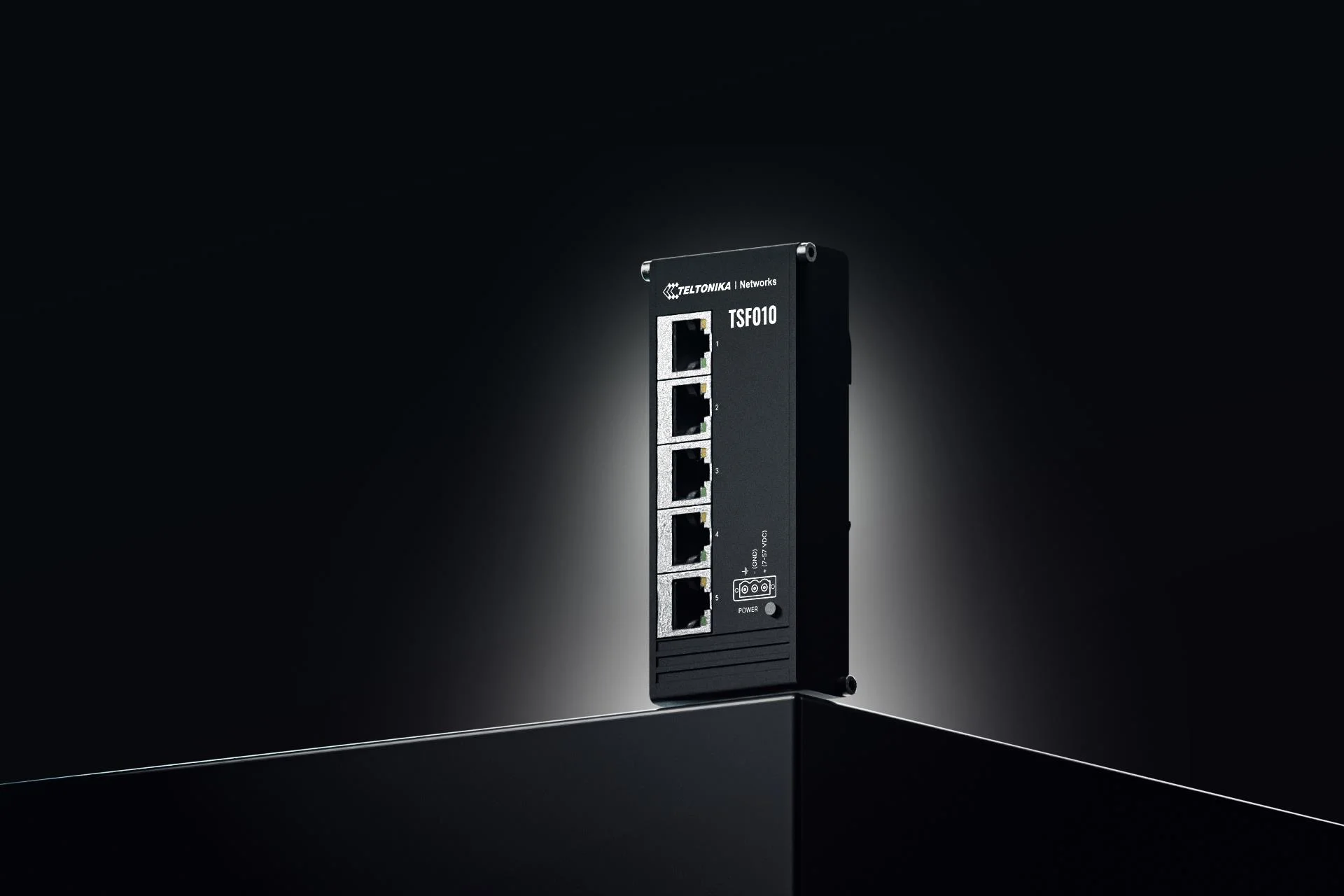 Switch TELTONIKA Switch type Unmanaged Form factor DIN rail 5xRJ-45 ports RJ-45 Ports Type Fast Ethernet (10/100) 5xFast Ethernet (copper) ports quantity TSF010000000 - Image 7