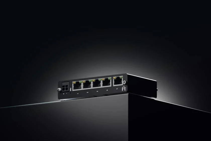 Switch TELTONIKA Switch type Unmanaged 5xRJ-45 ports RJ-45 Ports Type Gigabit Ethernet (10/100/1000) TSW114000000 - Image 5
