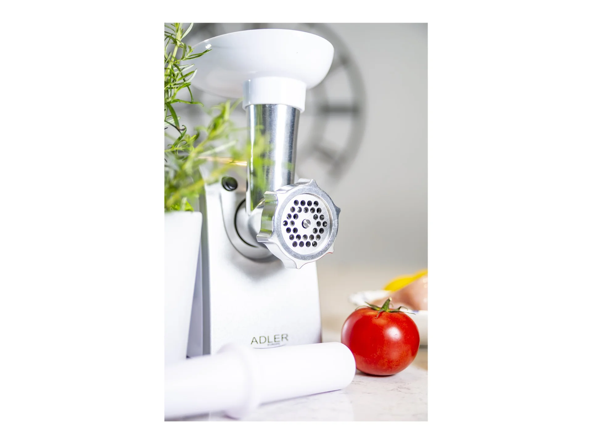 Adler Meat mincer AD 4808 White 350 W - Image 10