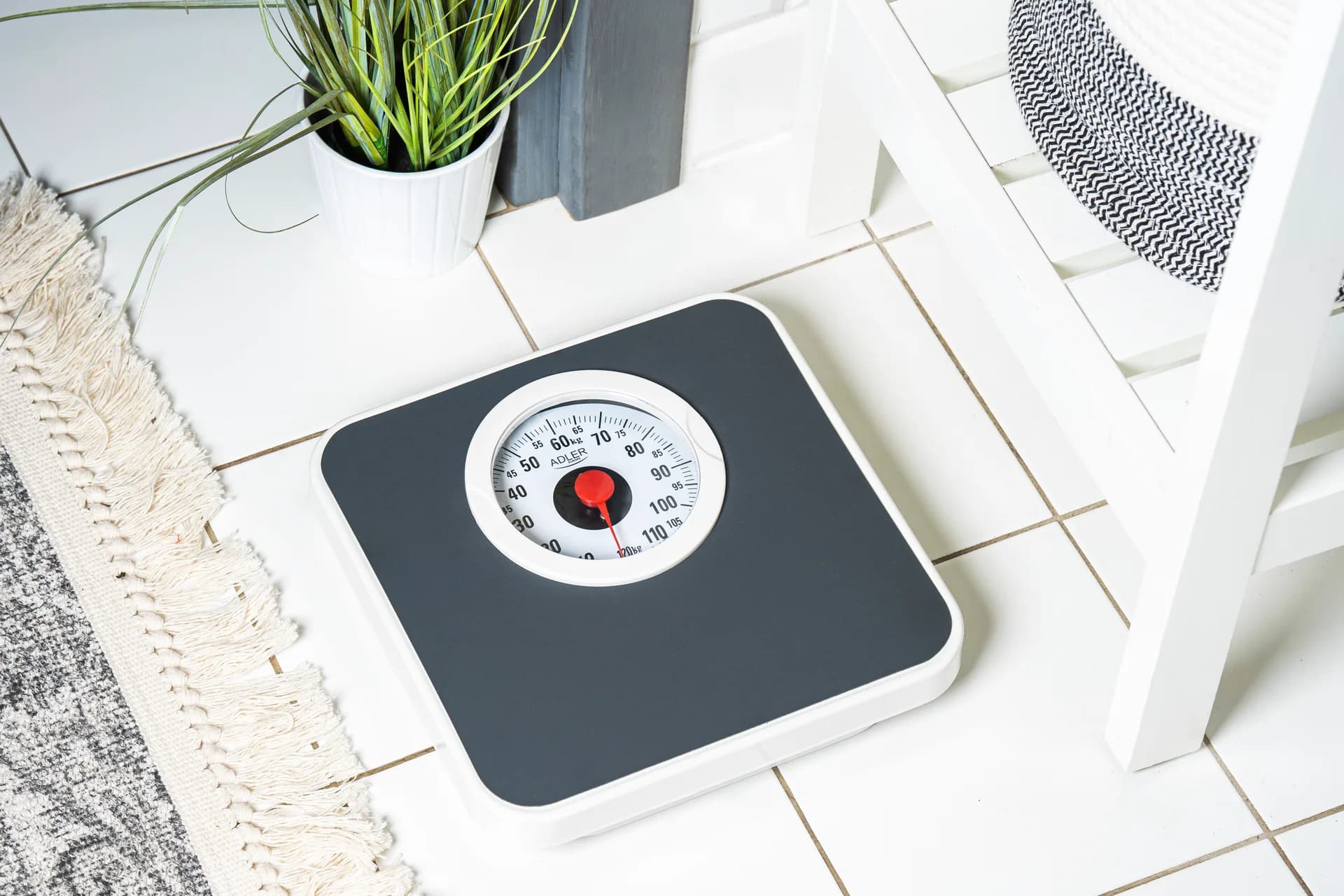 Adler   Mechanical Bathroom Scale   AD 8178   Maximum weight (capacity) 120 kg   Accuracy 1000 g   Black - Image 5