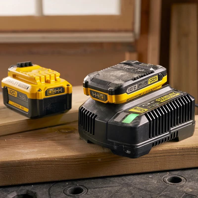 Stanley 18V V20 4A Fast Charger SFMCB14-QW - Image 2