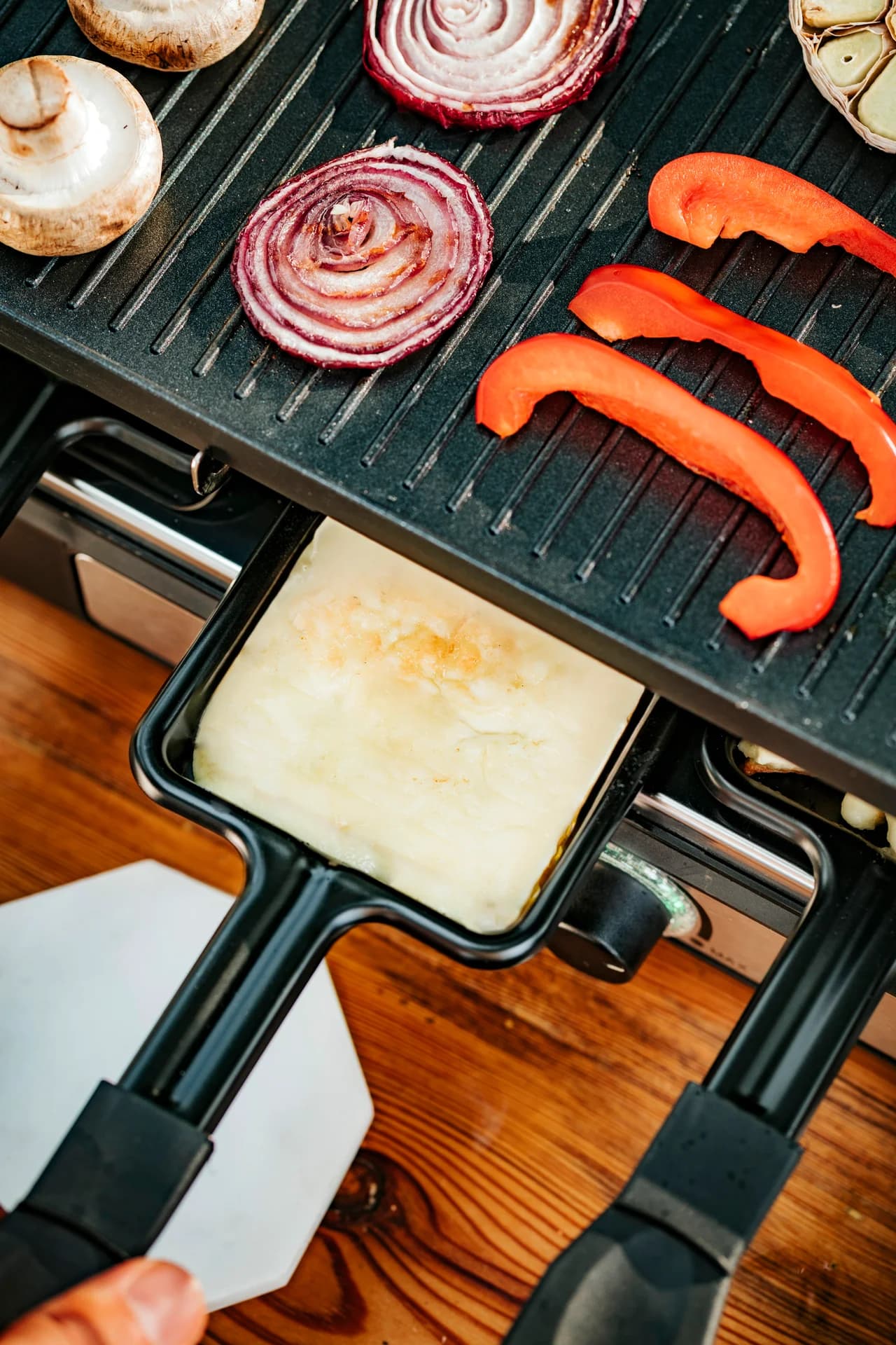 Adler Raclette - electric grill AD 6616 Table 1400 W Black/Stainless steel - Image 11