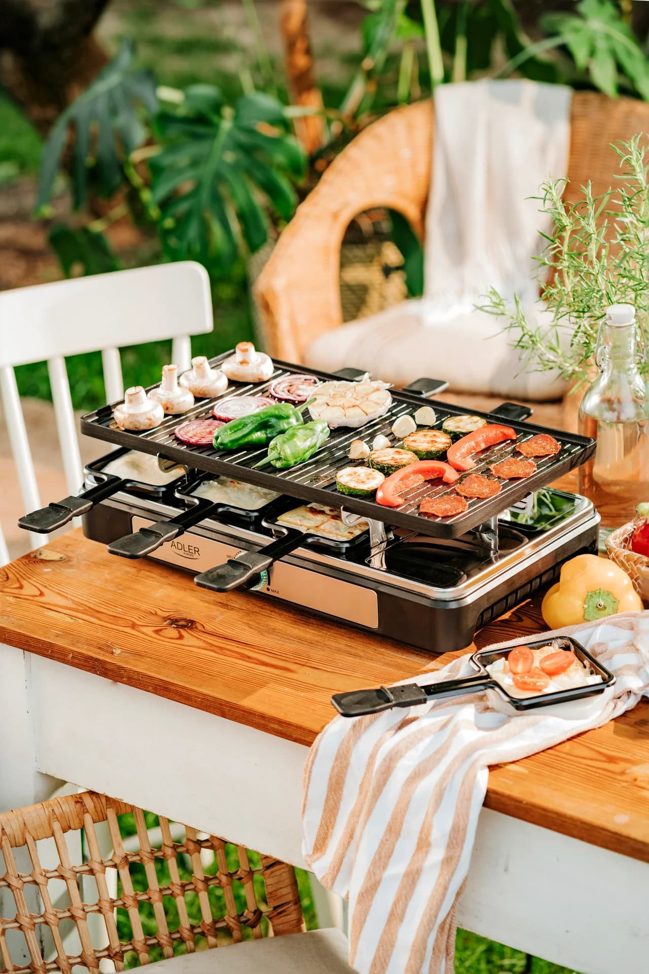 Adler Raclette - electric grill AD 6616 Table 1400 W Black/Stainless steel - Image 17