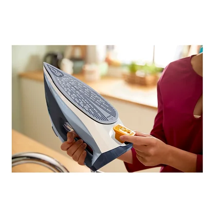 Philips Steam Iron DST7020/20 Steam Iron 2800 W Water tank capacity 300 ml Continuous steam 50 g/min Steam boost performance 250 g/min Blue - Image 5