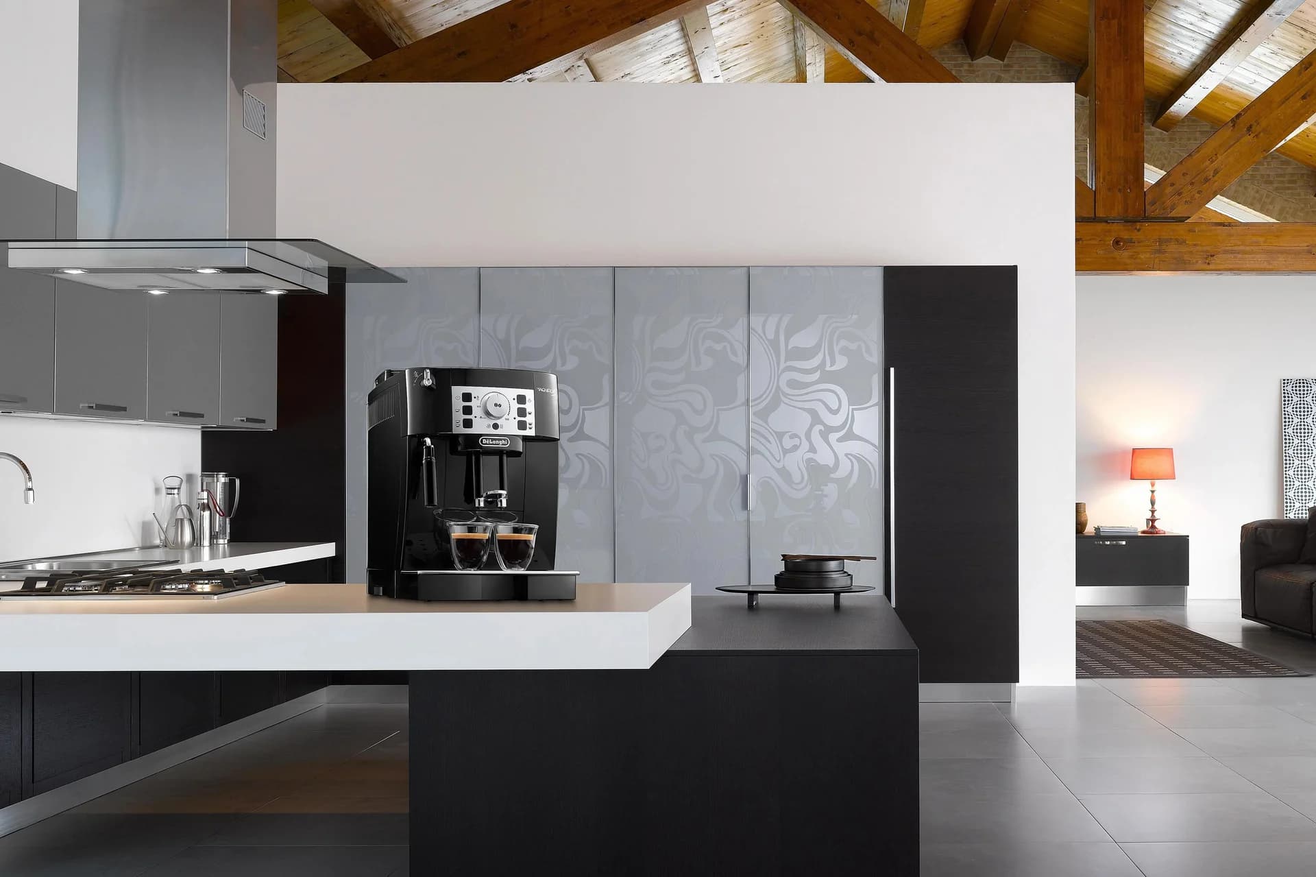Delonghi Coffee Maker ECAM22.115.B Magnifica S Pump pressure 15 bar Built-in milk frother Automatic 1450 W Black - Image 7