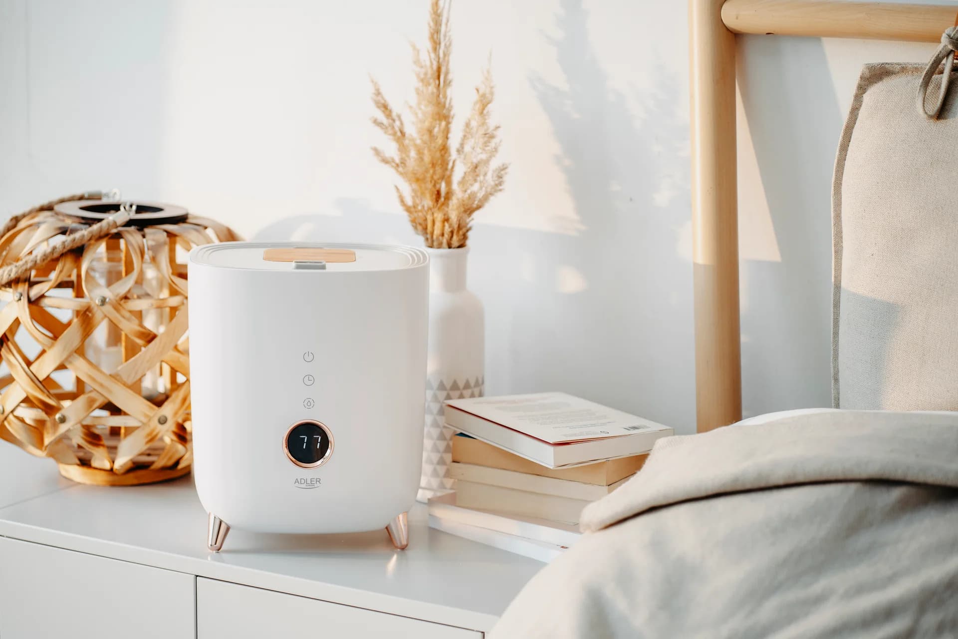 Adler AD 7972 Humidifier 23 W Water tank capacity 4 L Suitable for rooms up to 35 m² Ultrasonic Humidification capacity 150-300 ml/hr White - Image 7