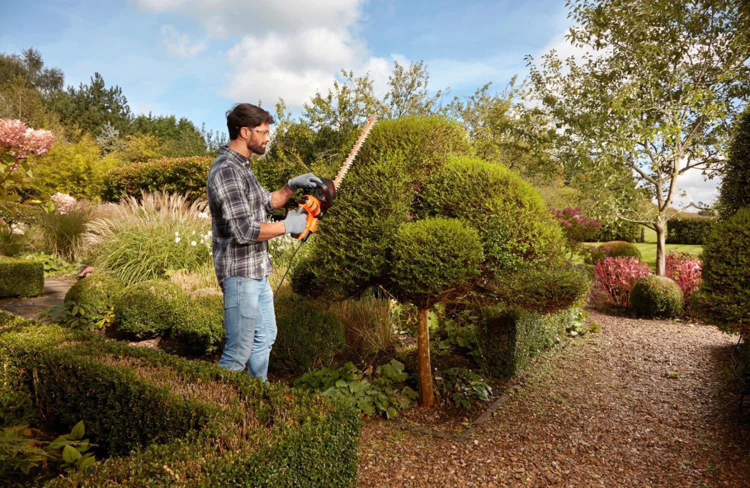 BLACK & DECKER Hedge trimmer BEHTS451-QS 550 W - Image 5