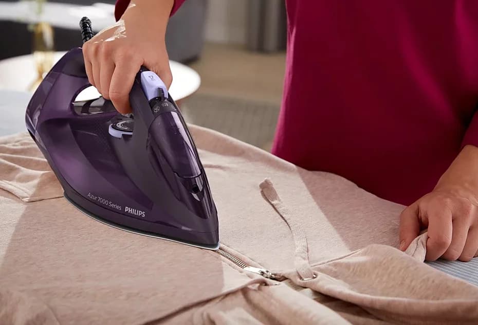 Philips DST7051/30 7000 Series Steam Iron 2800 W Water tank capacity 300 ml Continuous steam 50 g/min Dark purple Steam boost performance 250 g/min - Image 3