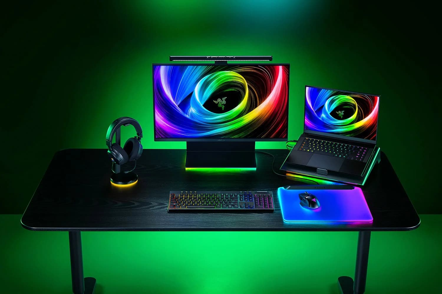 Razer BlackWidow V4 Low-Profile HyperSpeed Keyboard Wireless US Bluetooth Green Switches Black - Image 5