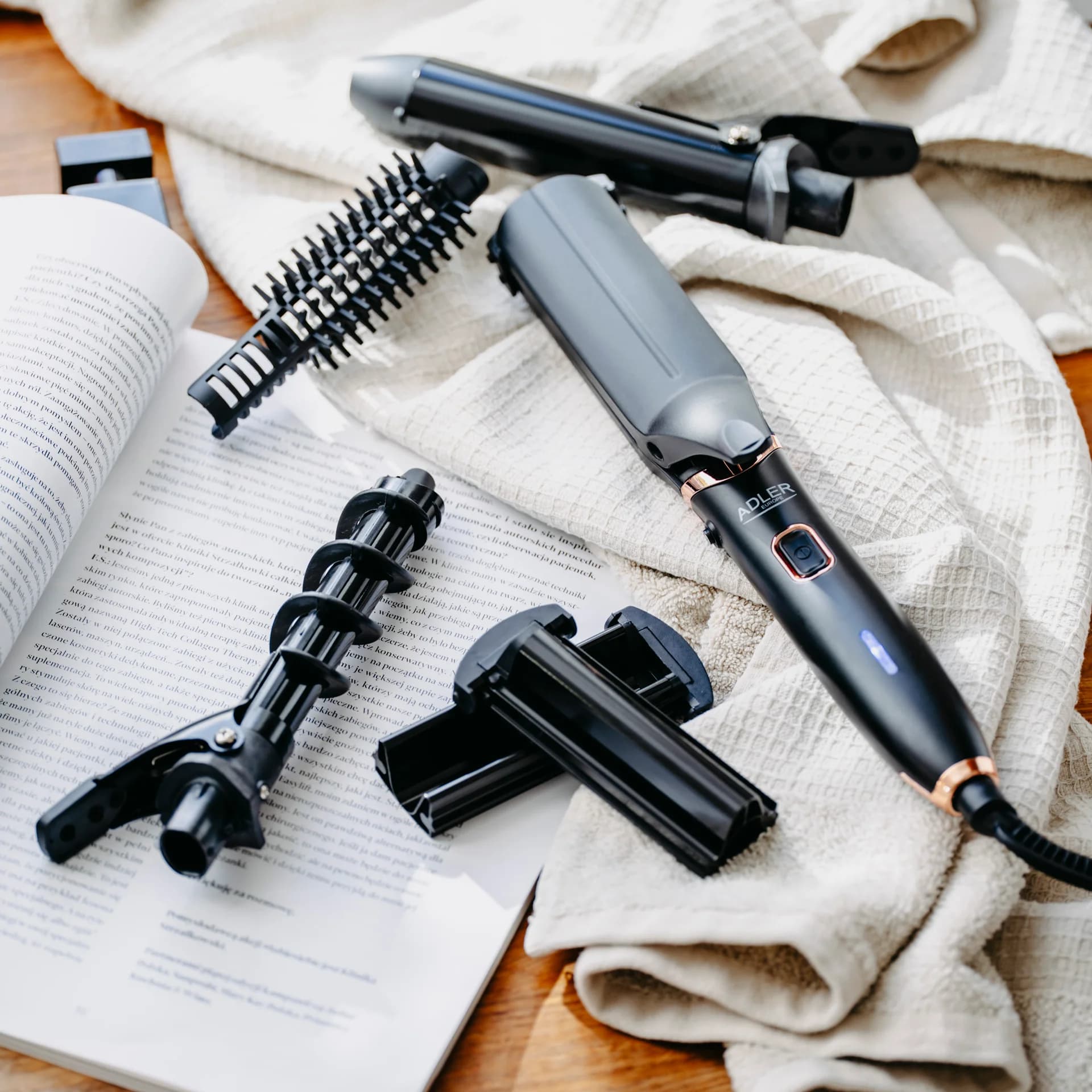 Adler Hair Styling Set 5-in-1   AD 2028   Ceramic heating system   1200 W   Black - Image 8