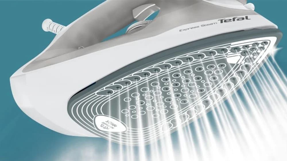 TEFAL Express Steam Iron   FV2863E1   Steam Iron   2500 W   Water tank capacity 270 ml   Continuous steam 30 g/min   Steam boost performance 200 g/min - Image 4