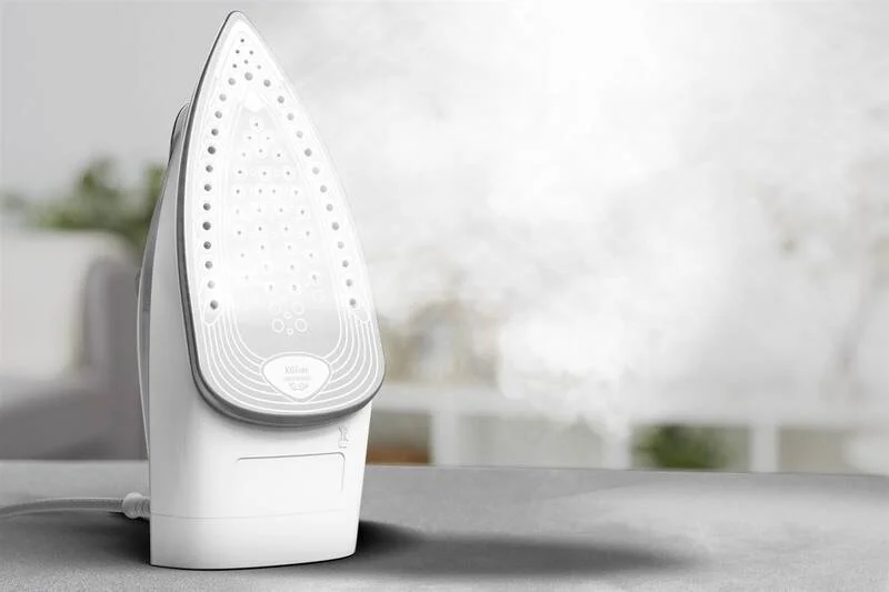 TEFAL Express Steam Iron   FV2863E1   Steam Iron   2500 W   Water tank capacity 270 ml   Continuous steam 30 g/min   Steam boost performance 200 g/min - Image 6