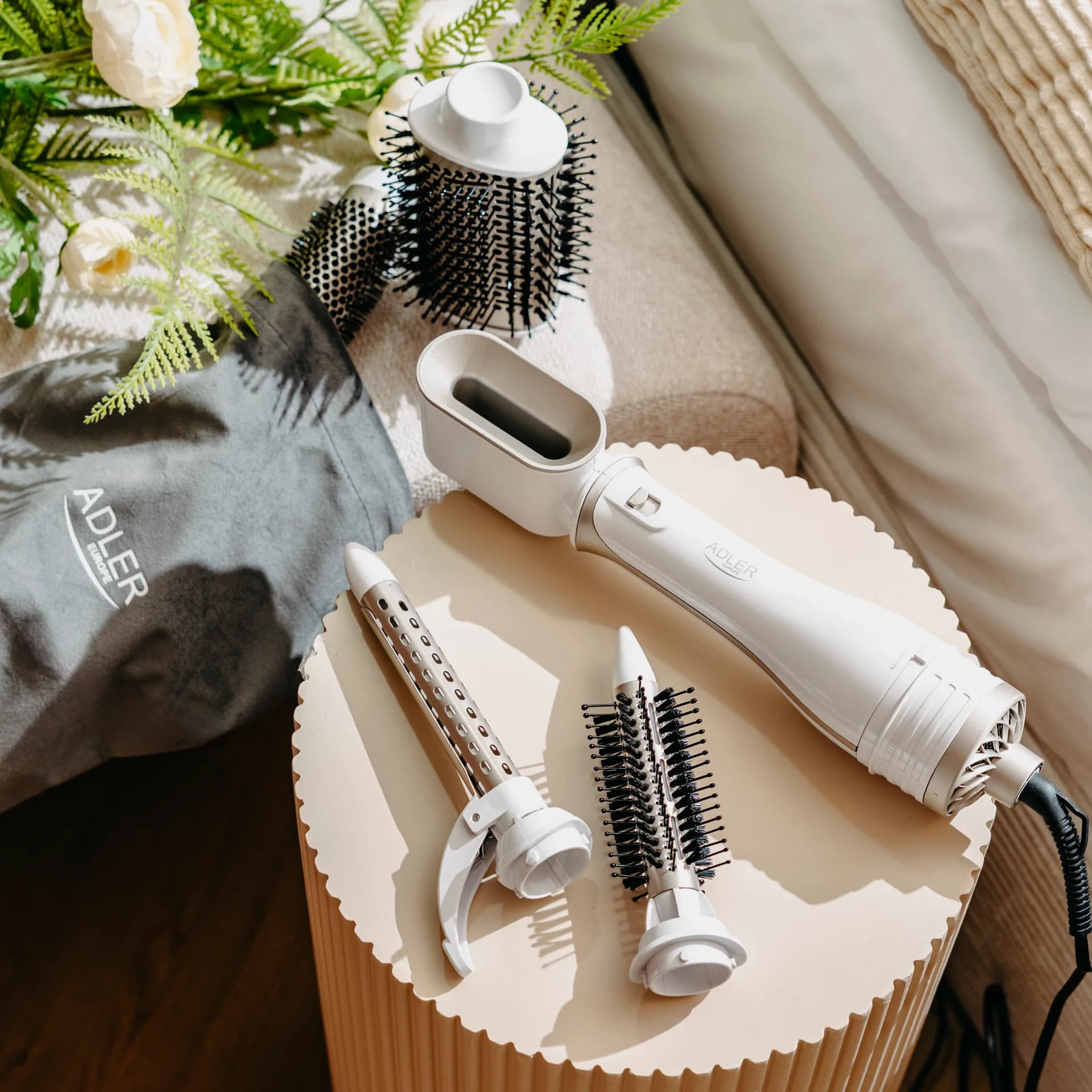 Adler 5-in-1 Curling Iron-Dryer   AD 2027   Number of heating levels 2   1200 W   White/Champagne - Image 12