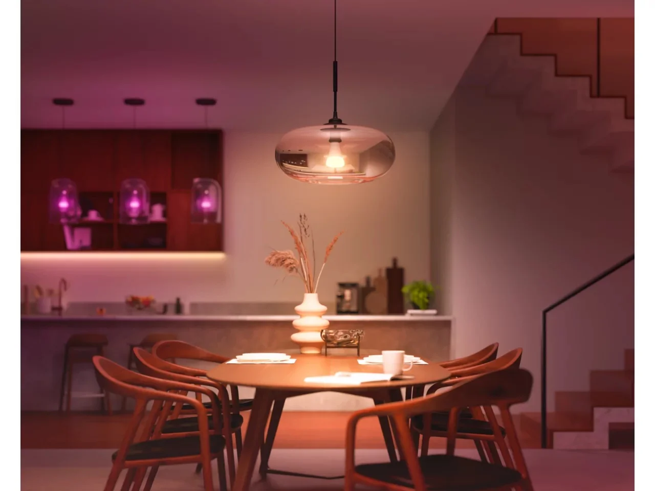 Philips Hue WCA 1100 A60 2P EU   E27   8.1 W   White and colour light   Bluetooth and Zigbee - Image 5