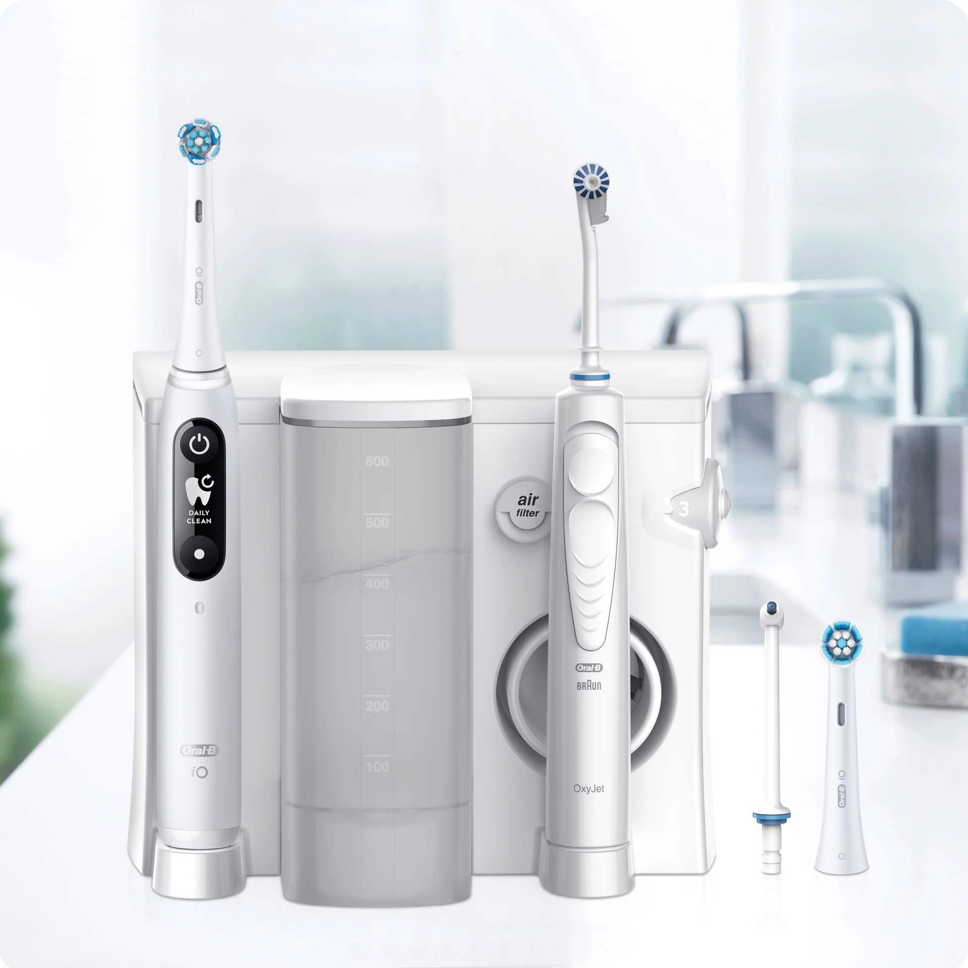 Oral-B Electric Toothbrush iO6 & OxyJet Rechargeable For adults Number of brush heads included 2 Number of teeth brushing modes 5 White - Image 2
