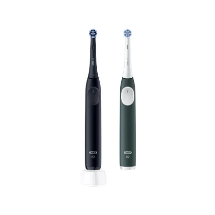Oral-B Electric Toothbrush, Duo pack iO2 Series Rechargeable For adults Number of brush heads included 2 Number of teeth brushing modes 3 Night Black and Green Forest - Image 2