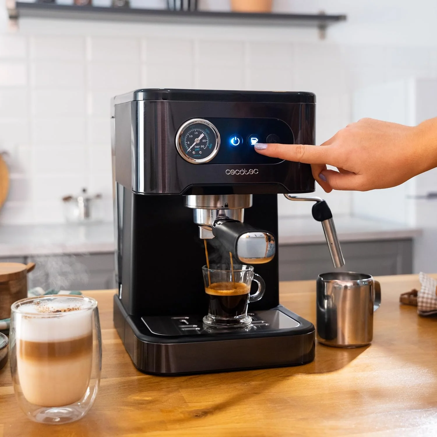 Cecotec Coffee machine Power Espresso 20 Pro Latte Pump pressure 20 bar Built-in milk frother Semi-automatic Black 1350 W - Image 4