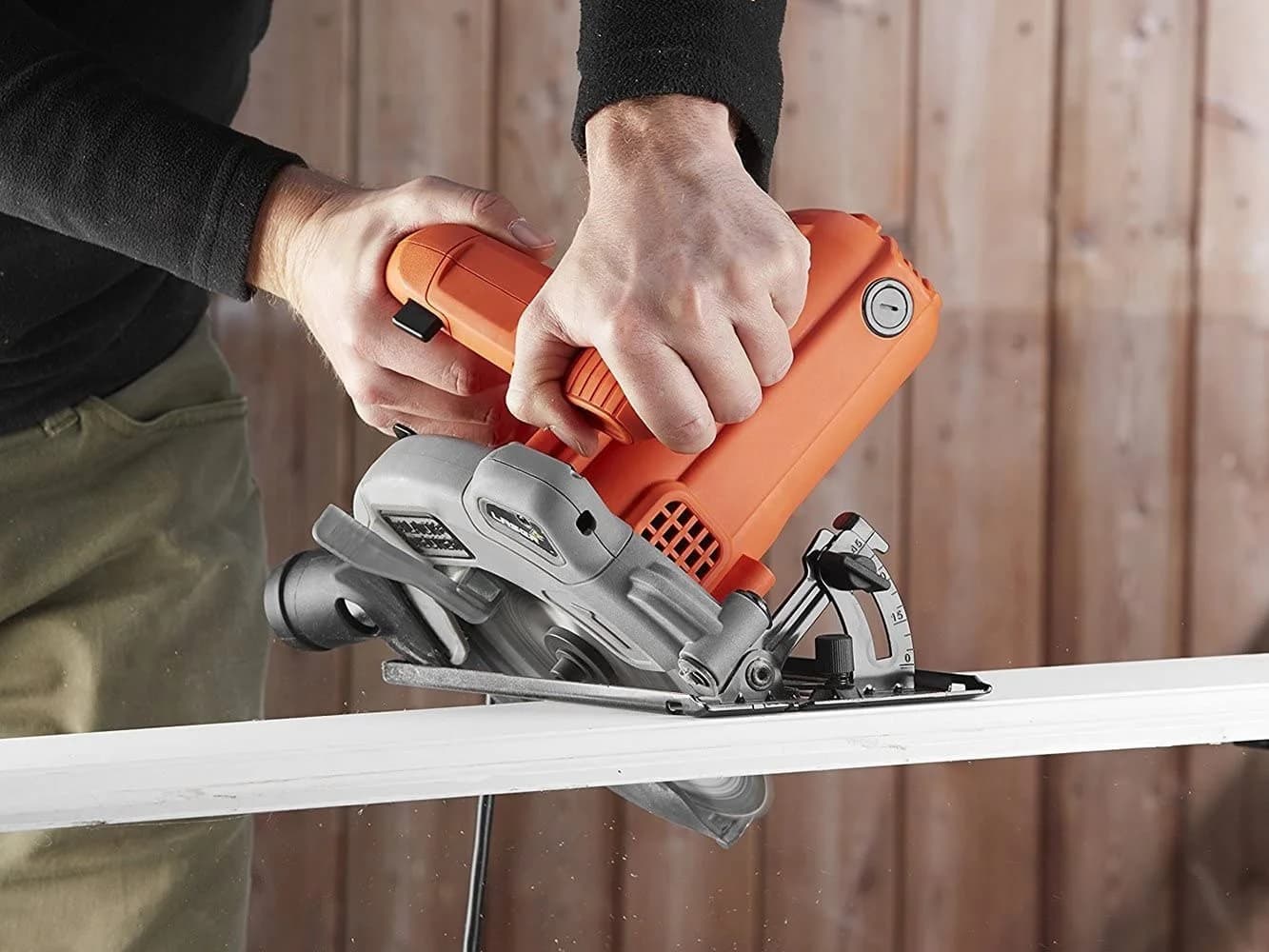 Black&Decker Circular Saw CS1250LA-QS 1250W pl 2 blades in carton BLACK & DECKER - Image 2