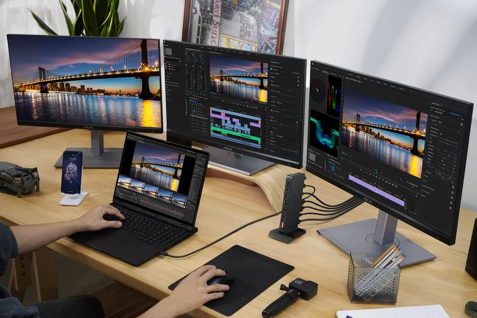 ASUS DC500 Triple 4K Thunderbolt 4 Dock - Image 11