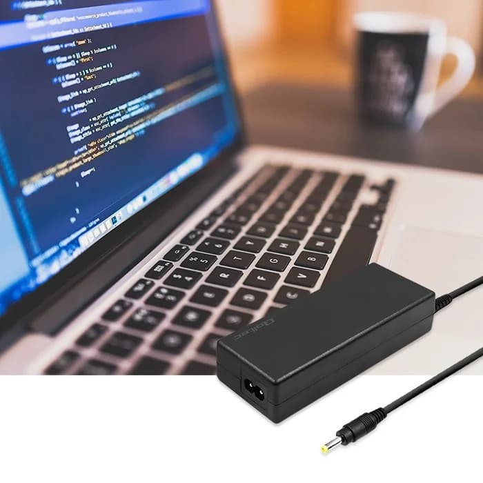 Qoltec 51038 power adapter/inverter Indoor 65 W Black - Image 8
