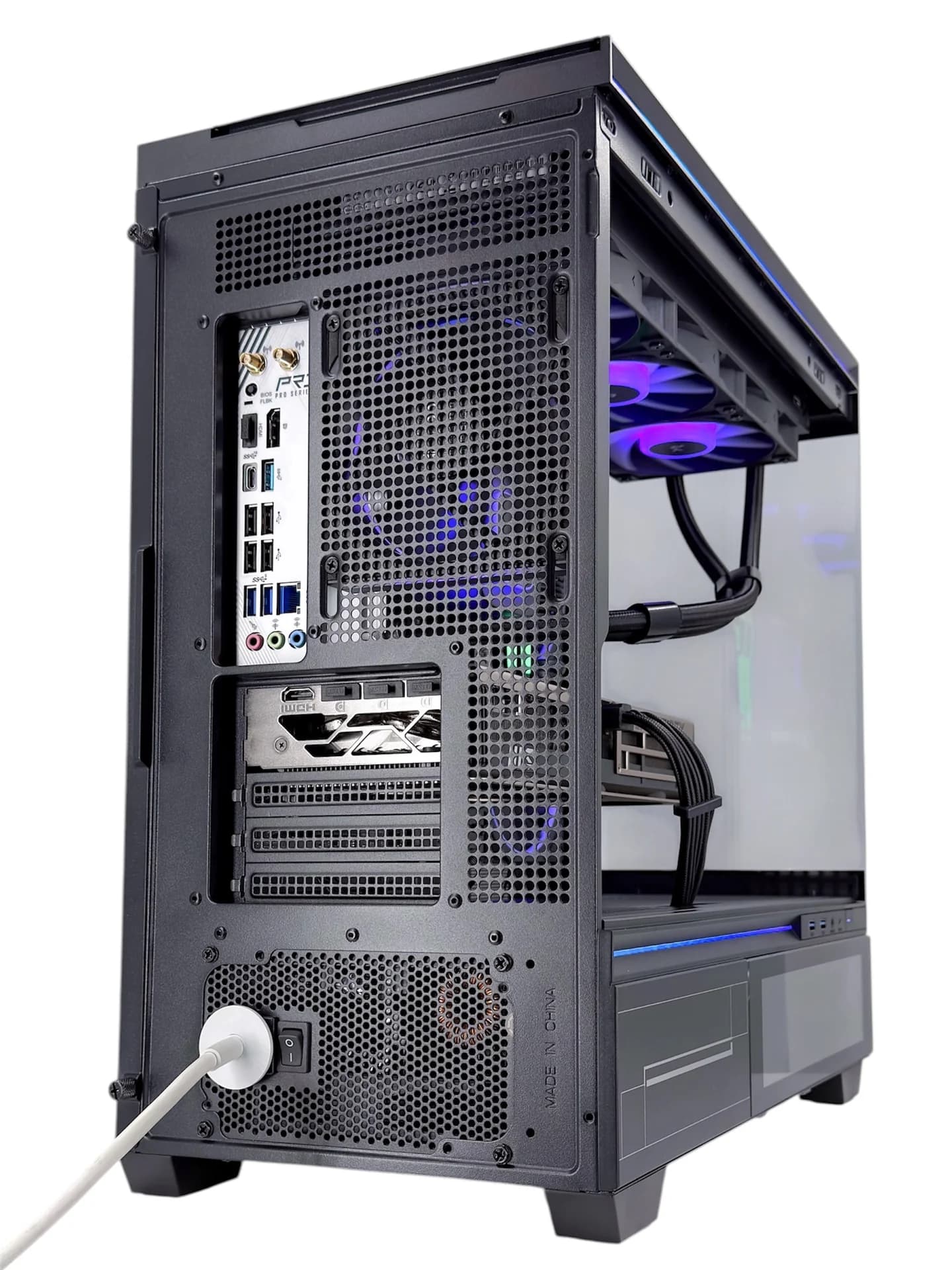 Dators spēlēm – 2100nieks (Ryzen7 7800x3D, RTX5070, 32GB RAM) - Image 5