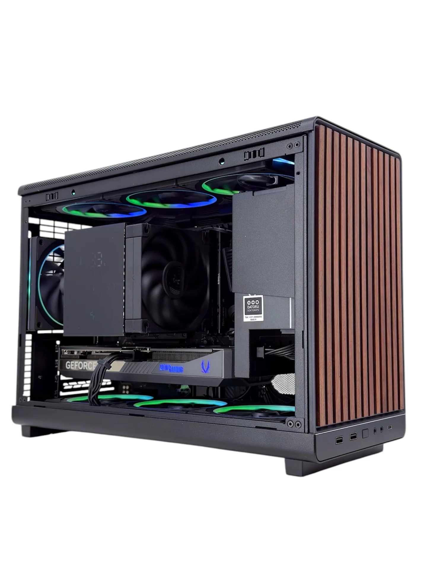 Dators spēlēm – 2150nieks (Ryzen7 7800x3D, RTX5070, 32GB RAM)